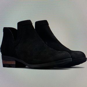 Black Lolla Waterproof Leather Bootie - Women